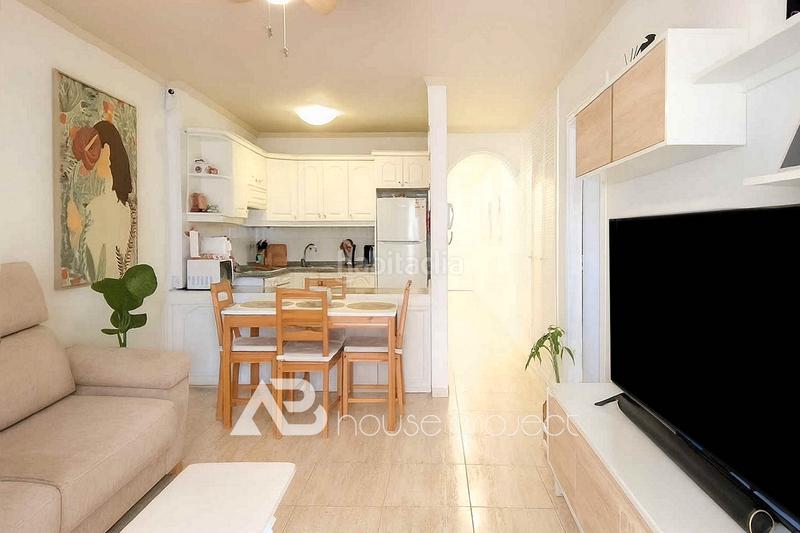 Foto 28b4e1e0-b18c-47f3-94ef-8a8694e04b20. Appartamento in Los Cristianos Arona