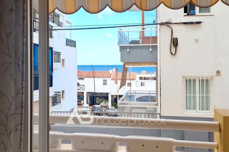 Foto 501fcd7c-7a09-4473-abe4-754d5f122bf4. Piso en Los Cristianos Arona