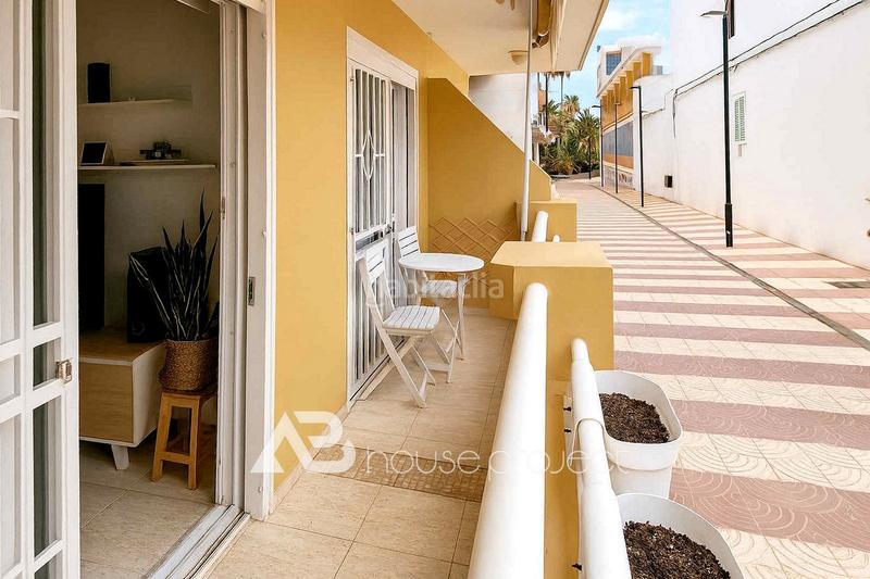 Foto 7ea01fd3-2395-439a-8d40-ee1f5ae297d8. Piso en Los Cristianos Arona