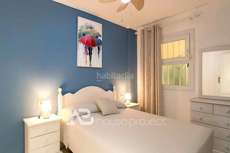 Foto aea2a837-efe5-4a79-9826-979405e4cbe9. Piso en Los Cristianos Arona