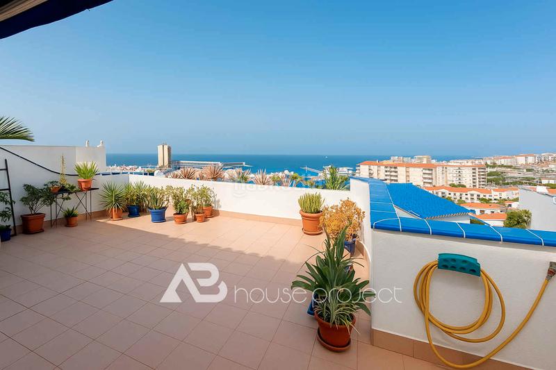 Foto 5648c7a9-6645-4d0b-89e2-57f2f8bceb27. Ático atico en Los Cristianos en Los Cristianos Arona