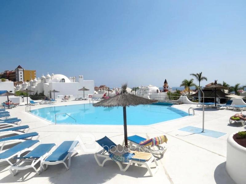 Foto cda52bc4-52a6-4339-a310-1bbed978ec91. Appartement avec parking piscine dans Callao Salvaje - Playa Paraíso Adeje
