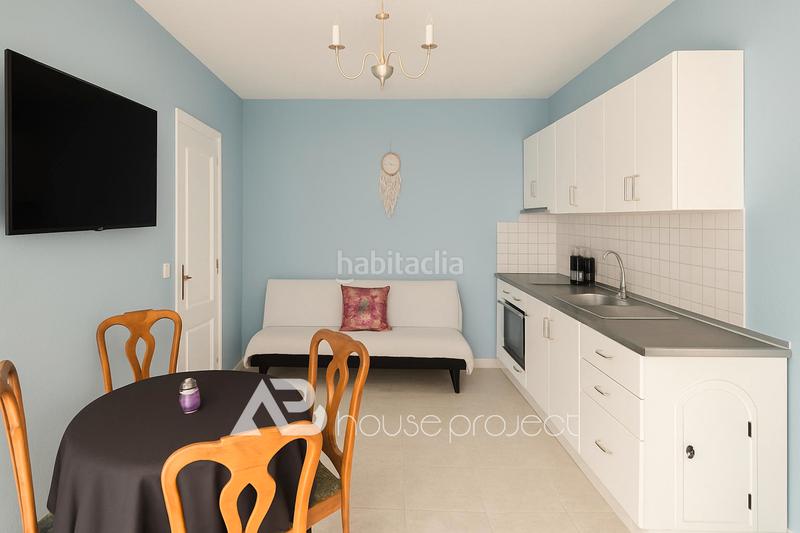 Foto 58f7f9f6-6c3d-4279-b279-6aa817fb6583. Casa adossada a Las Rosas Arona