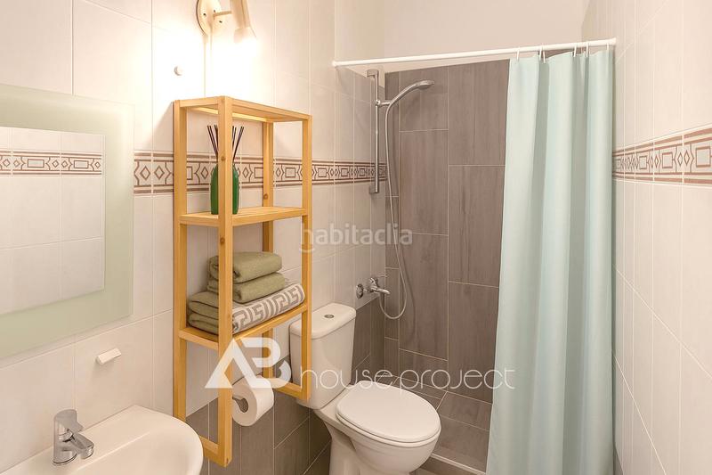 Foto b8254f5b-7e27-47ce-aed5-27a5abf0db95. Casa adossada a Las Rosas Arona