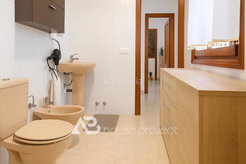 Foto bc2e4a45-b2dc-4553-b94f-924edb1b7232. Casa adossada a Las Rosas Arona