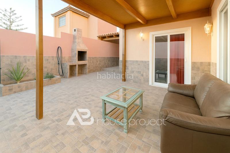 Foto cec82c2d-7731-4d72-865a-3266fe896591. Casa adossada a Las Rosas Arona