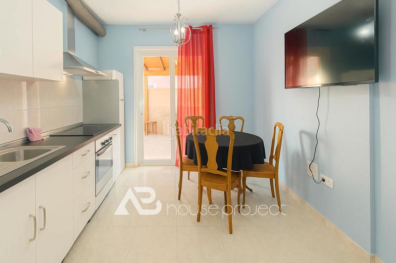 Foto d27e18cd-9550-45ee-ba9d-273675beba59. Casa adossada a Las Rosas Arona