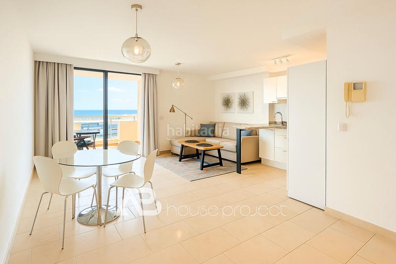 Foto e7b75ff2-0fc3-4e88-b334-3fe15ad02db4. Appartamento con piscina in Palm - Mar Arona