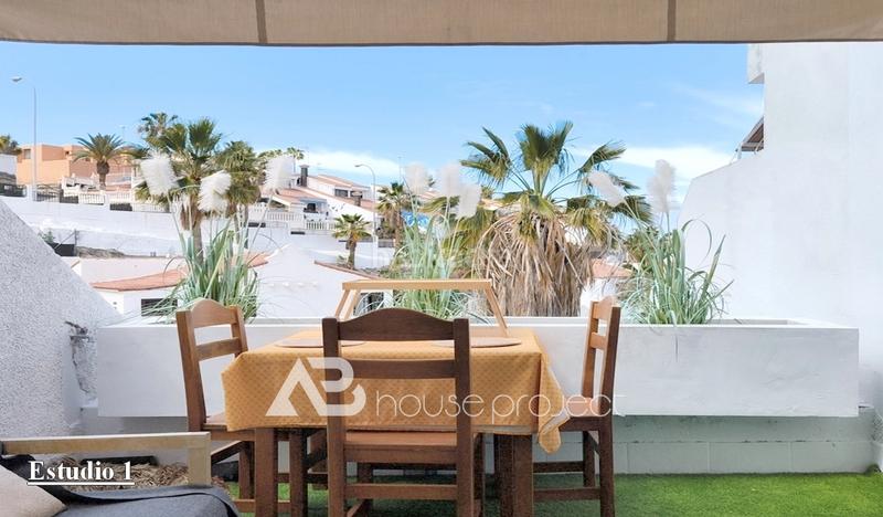 Foto fc71a2de-202e-4d7c-bac9-fb609f4aa487. Pis amb piscina a San Eugenio Alto Adeje