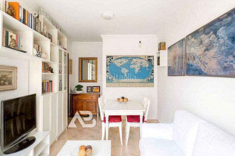 Foto abac171e-7a24-4f4a-9347-fd6d32848944. Etagenwohnung mit parking in Las Rosas Arona