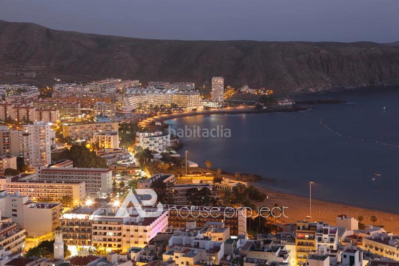 Foto a19e7d1c-0e10-4428-9324-40e5cada3822. Etagenwohnung mit parking pool in Chayofa Arona