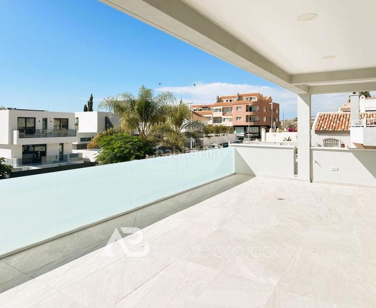 Foto 4f1870d1-5db0-4f21-850b-ffbf0393acd0. Chalet en Playa Fañabé Alto Adeje