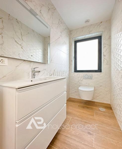 Foto 96af8214-9a47-4c18-a75b-a45364203d02. Chalet avec parking piscine dans Playa Fañabé Alto Adeje