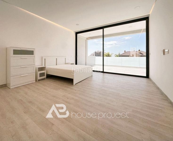 Foto cc62db3e-88bc-4988-a14c-c3de875ec6c9. Chalet con parcheggio piscina in Playa Fañabé Alto Adeje