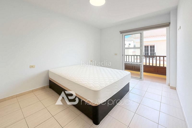 Foto c7b3af2b-b6a9-4f9c-bb9a-f4f8997fe39c. Casa a schiera con parcheggio in Valle San Lorenzo Arona