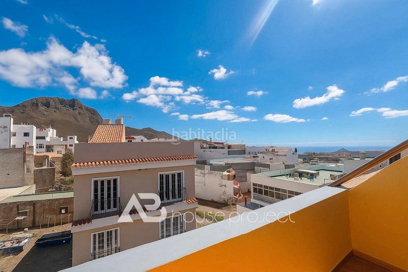 Foto eaab941f-6c2c-4092-a5fe-81f96a3ebe73. Reihenhaus mit parking in Valle San Lorenzo Arona