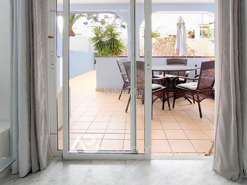 Foto d6717b67-7e9d-4a18-8bb8-61fbb92643d3. Appartamento con piscina in Los Cristianos Arona