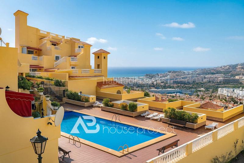 Foto 1d4291db-12e8-41e3-aaec-53d463e4ca1a. Pis amb piscina a Torviscas Centro y Alto Adeje