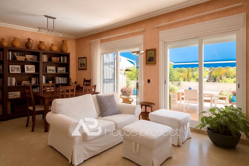 Foto 6145d032-3c37-4046-b430-a6bb55bbb542. Pis amb aparcament piscina a Los Cristianos Arona