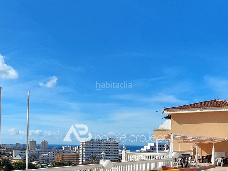 Foto ad2c9d13-6f3a-42d1-adea-324f8726d036. Pis amb piscina a San Eugenio Alto Adeje