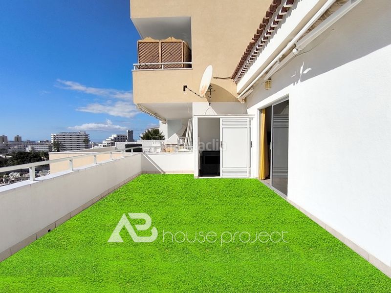 Foto e4364386-b0be-4e97-be8f-6b2ee491133b. Pis amb piscina a San Eugenio Alto Adeje