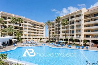 Etagenwohnung in Los Cristianos. Piso en los cristianos