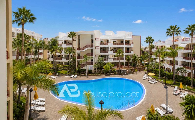 Foto 182de998-ef91-45c5-8c93-f0c2b8b9cbe1. Àtic amb aparcament piscina a Palm - Mar Arona