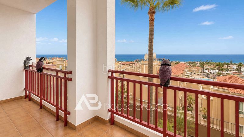 Foto f2cb18ce-e24c-4572-9eb6-4148586c5997. Àtic amb aparcament piscina a Palm - Mar Arona