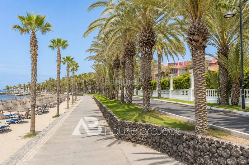 Foto ebc943ea-c4fd-428b-8695-2902a8ac8a2e. Xalet amb aparcament a Playa de las Américas Adeje