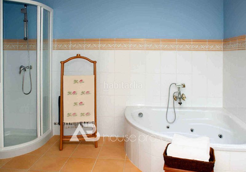 Foto ff011bd2-caf7-4f44-99b8-de8920a39091. Edificio in avenida de lugo 89 in Monterroso