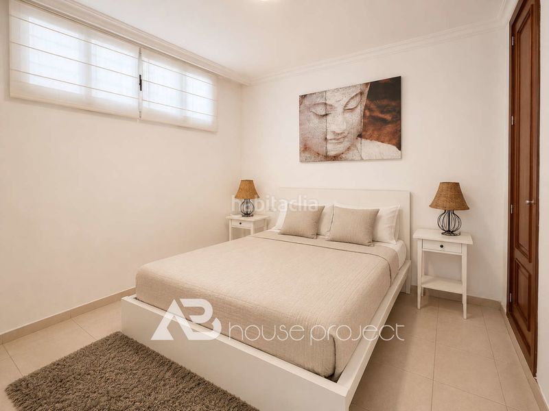 Foto 561ac4ff-6921-471d-998c-918dcd8fa7d7. Pis amb aparcament piscina a Los Cristianos Arona