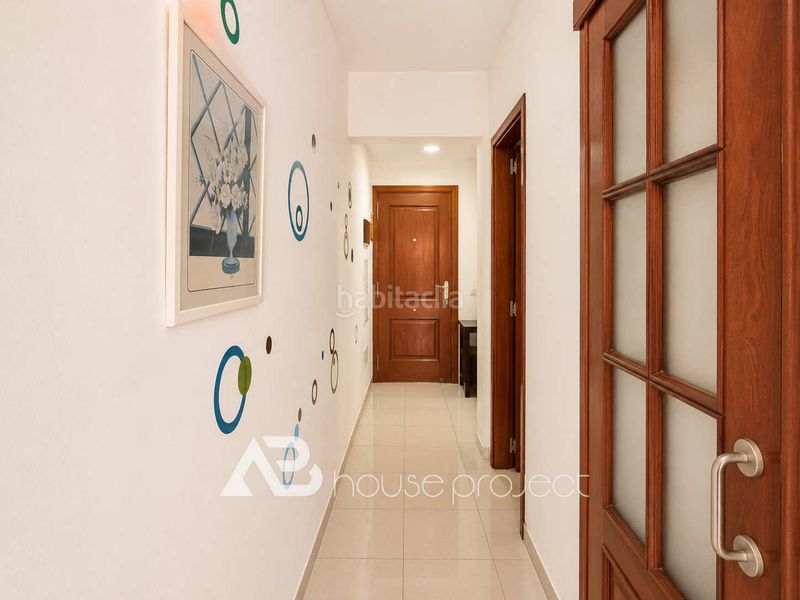 Foto b7236727-1567-43f7-8442-140450ed68ad. Pis amb aparcament piscina a Los Cristianos Arona