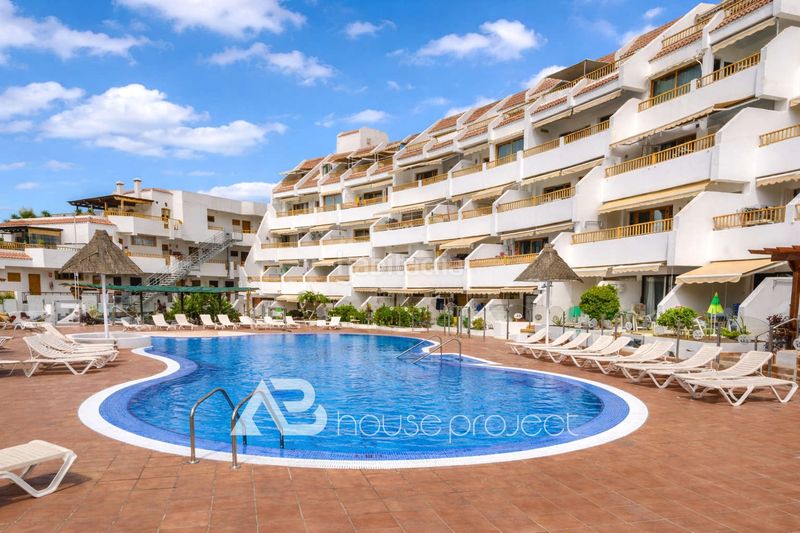 Foto 53dd581a-1442-489d-8f43-c39a89675714. Estudi amb piscina a San Eugenio Bajo Adeje