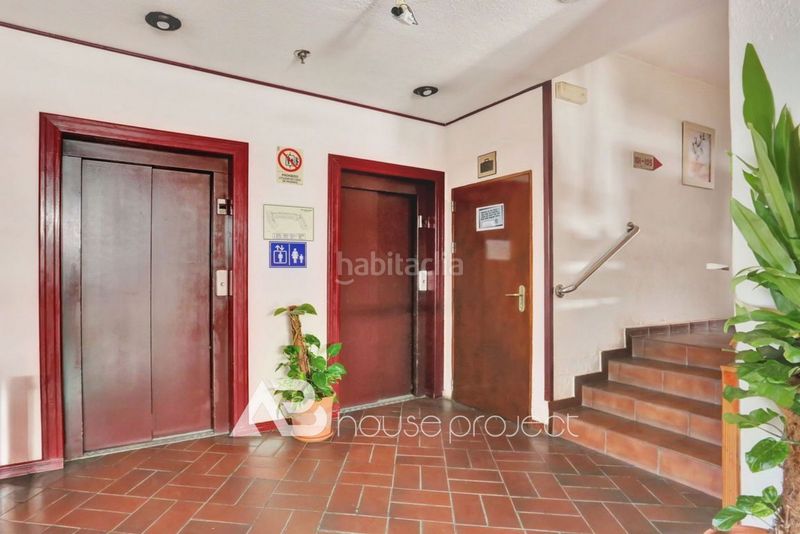 Foto e518d991-bda3-4870-8457-c60e68f32cfd. Estudi amb piscina a San Eugenio Bajo Adeje