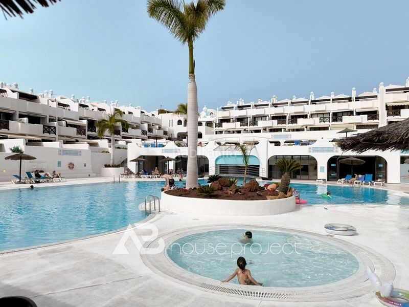 Foto 51c8ec58-de4a-4a18-8a0c-3f64046b14ba. Etagenwohnung mit parking pool in Callao Salvaje - Playa Paraíso Adeje