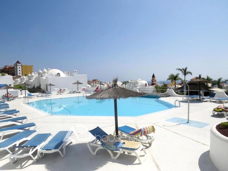 Foto 6bdbef8d-f128-49ca-a4ce-e73caa0d7e3f. Etagenwohnung mit parking pool in Callao Salvaje - Playa Paraíso Adeje
