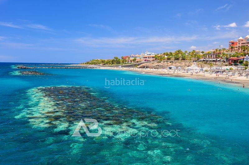 Foto a4e531d6-03bb-471d-9349-c17a546a2608. Estudio en pasaje austria 9m en San Eugenio Alto Adeje