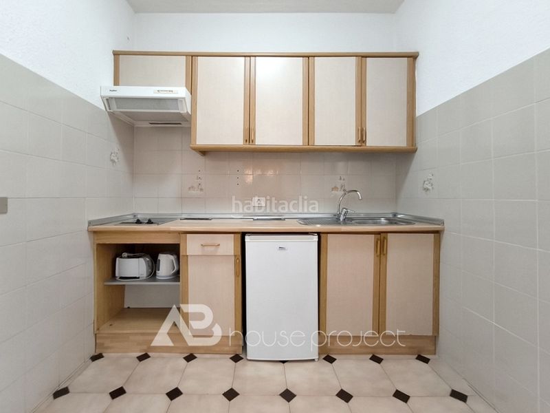 Foto da3871e5-9173-40a9-8bd9-75723b3c3d95. Estudio en pasaje austria 9m en San Eugenio Alto Adeje