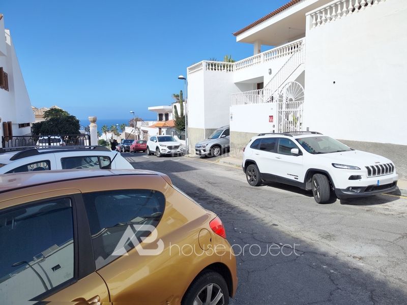 Foto e0f2b32b-7a21-45a8-a643-23589b54d43d. Estudio en pasaje austria 9m en San Eugenio Alto Adeje