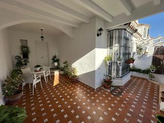 Casa adossada a El Retiro - La Vid. Adosado en el retiro