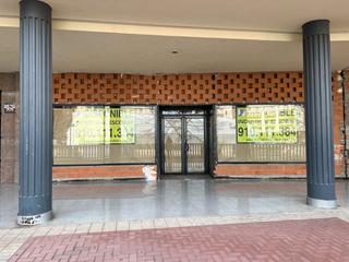 Business premise in Avenida de los Derechos Humanos 2