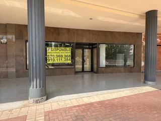 Lloguer Local Comercial a Plaza alegría 3
