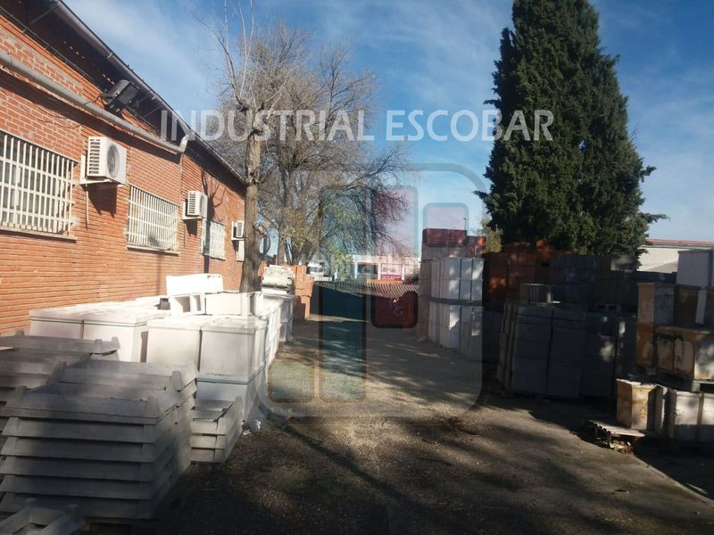 Foto 1fec99cb-1106-4fea-9501-4712e4a802d0. Capannone industriale in Zona Industrial Arganda del Rey