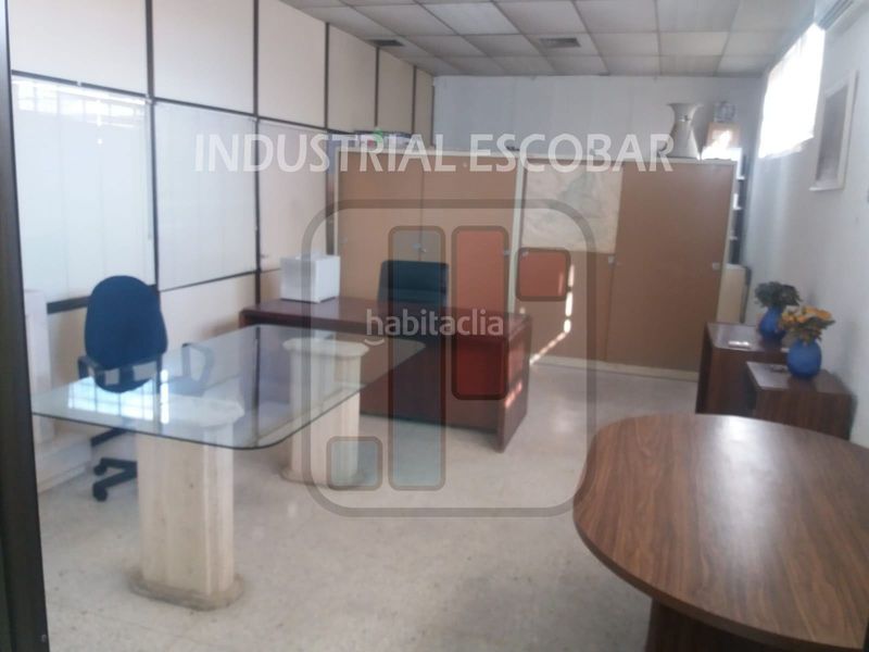 Foto e86bd253-faeb-4a30-8848-0da0a8f0800b. Capannone industriale in Zona Industrial Arganda del Rey