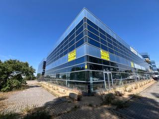 Miete Fabrikhalle  Avenida de los investigadores. Nave comercial