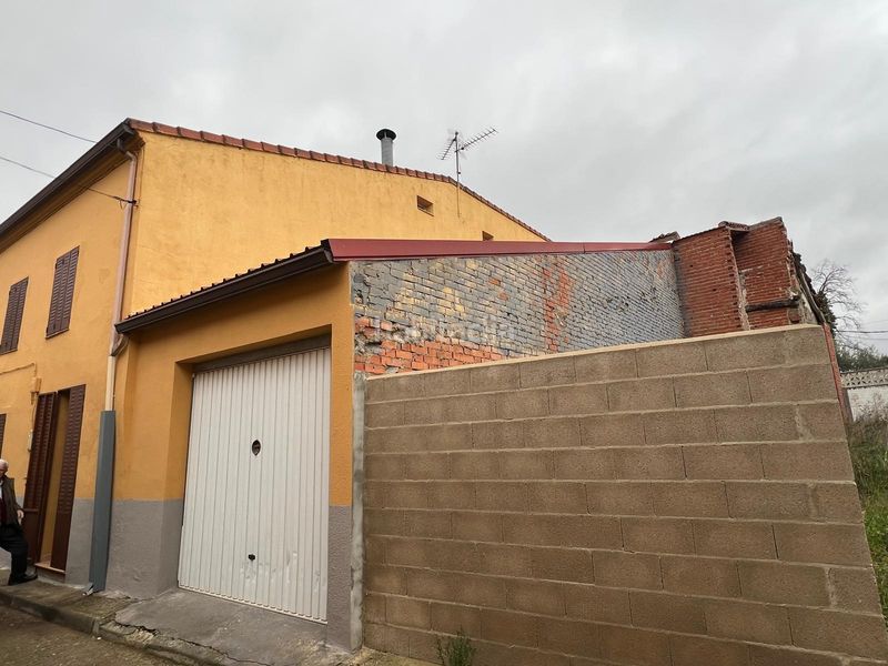 Foto e45cb70e-c19b-462a-8fc2-830f997b131f. House in calle cochera 12 in Membrillera