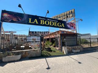 Lloguer Local Comercial a Zona Industrial. Restaurante
