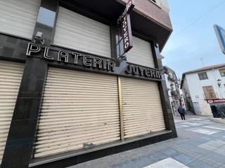Local Comercial en Calle Real 24
