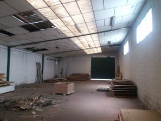 Fabrikhalle in Avenida de finanzauto 18. Nave industrial