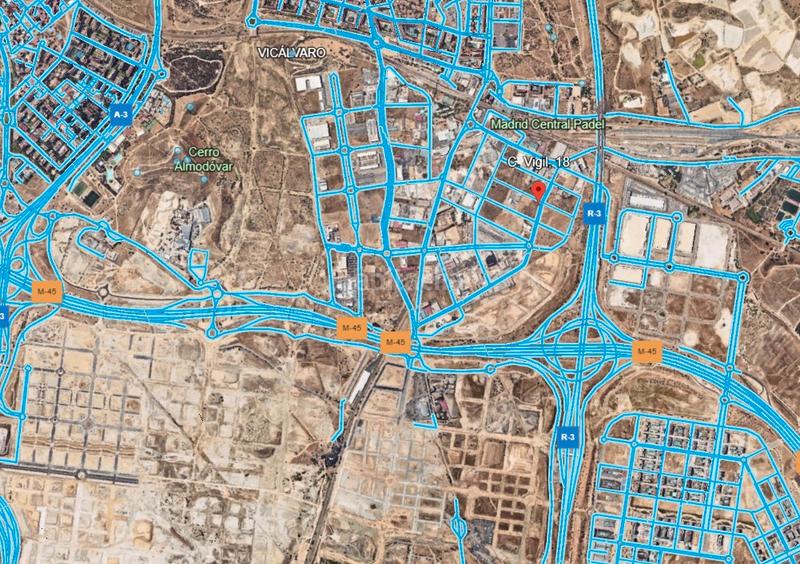 Foto 4a85eb20-7d1c-4001-b61c-0bbb8f5bafe6. Solar industrial en calle vigil 18 nave comercial en Madrid